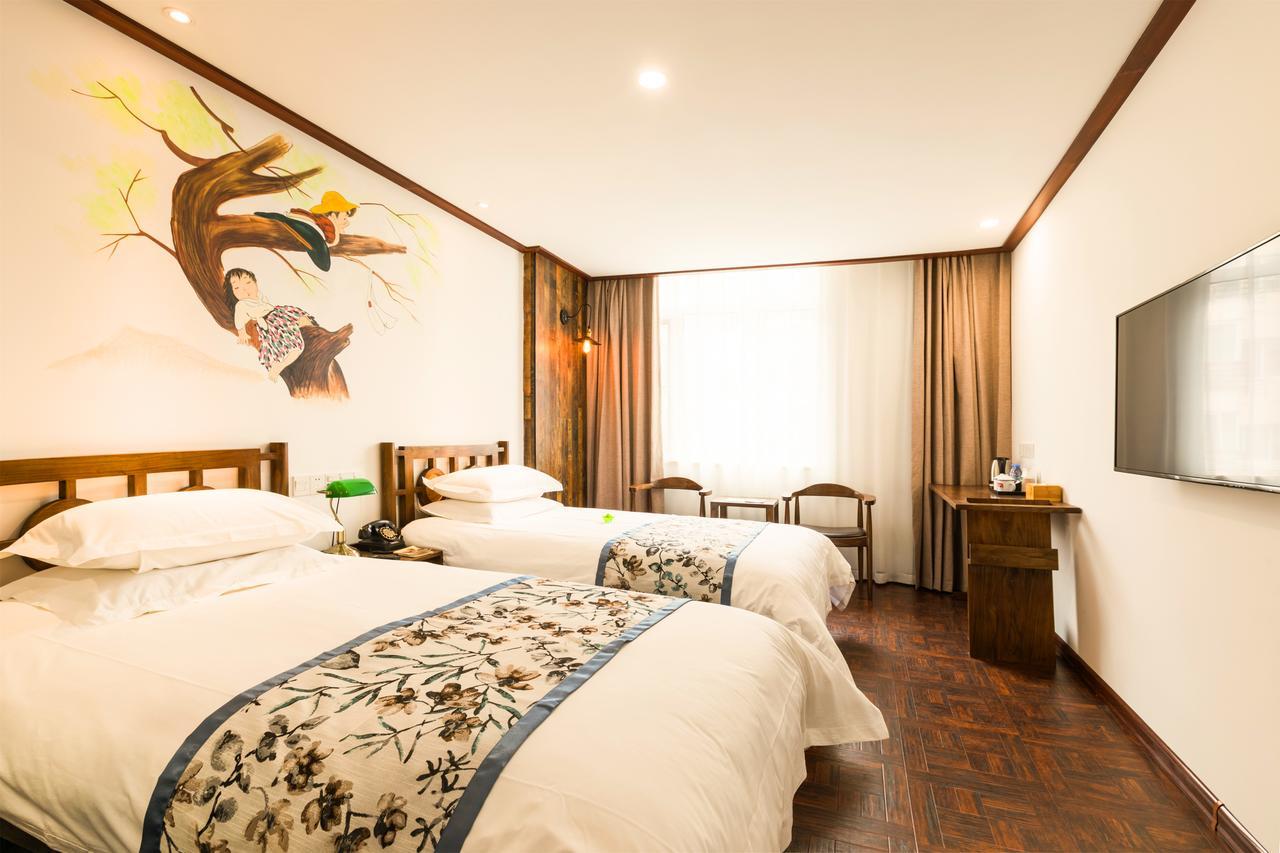 Nostalgia Hotel Near Tianjin Polar Ocean Word- Tianjin Fonte Joy World, 10 Minutes Drive Away From Tianjin Tanggu High-Speed Railway Station, Free Ice-Cream, Mineral Water, Snacks And Laundry Service, English Communication Well Exterior photo