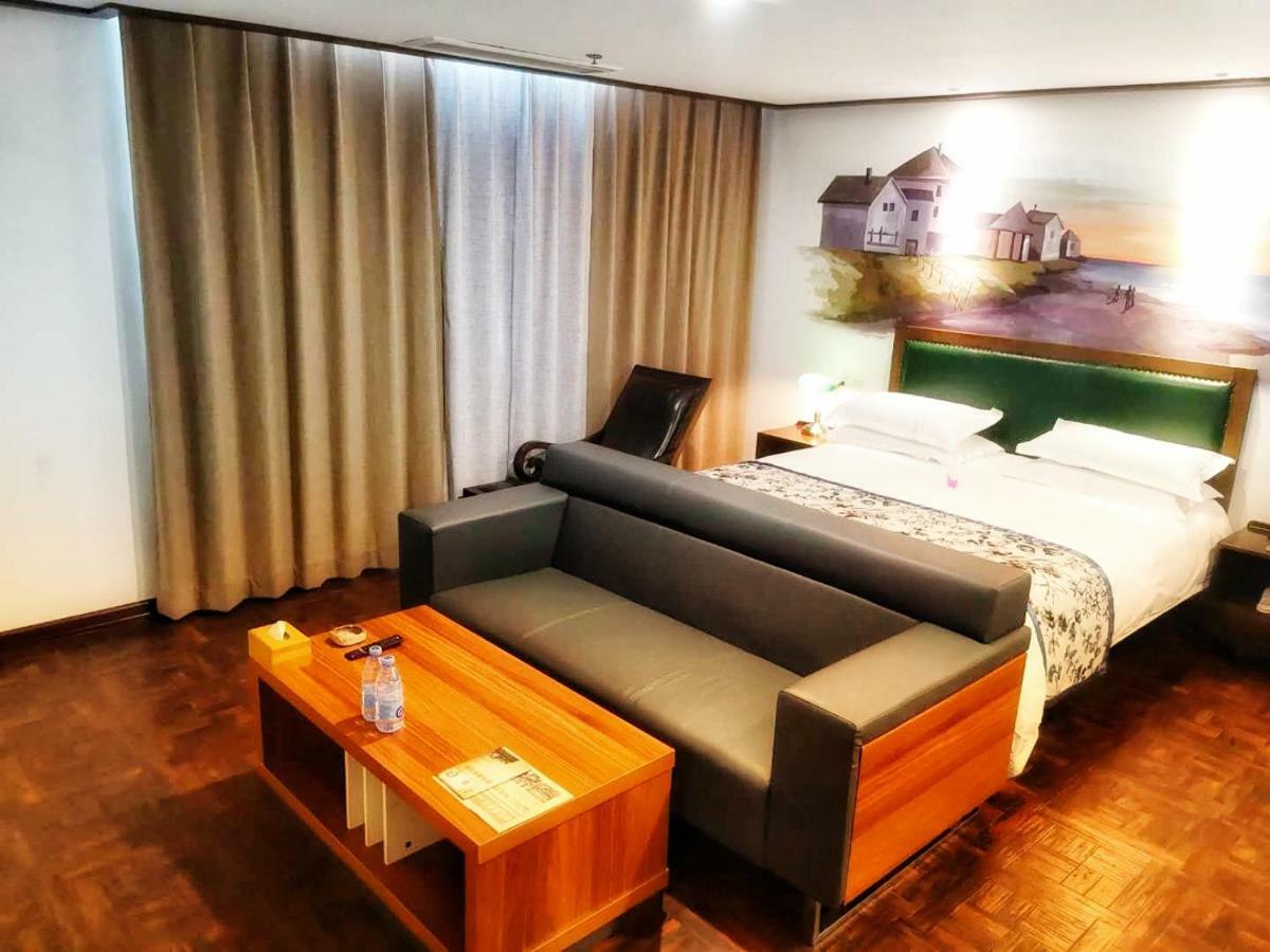 Nostalgia Hotel Near Tianjin Polar Ocean Word- Tianjin Fonte Joy World, 10 Minutes Drive Away From Tianjin Tanggu High-Speed Railway Station, Free Ice-Cream, Mineral Water, Snacks And Laundry Service, English Communication Well Exterior photo